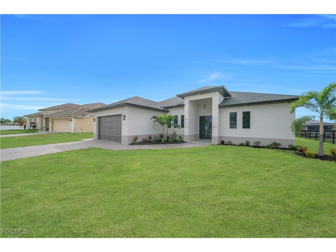 626 NE 8th Street Cape Coral FL 33909 2025020167 image4