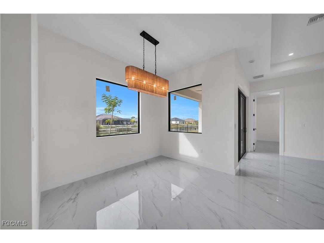 626 NE 8th Street Cape Coral FL 33909 2025020167 image9