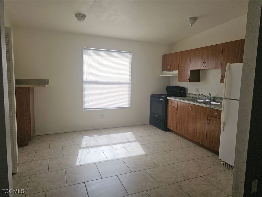 626 SE 13th Court #4 Cape Coral FL 33990 2025007348 image6