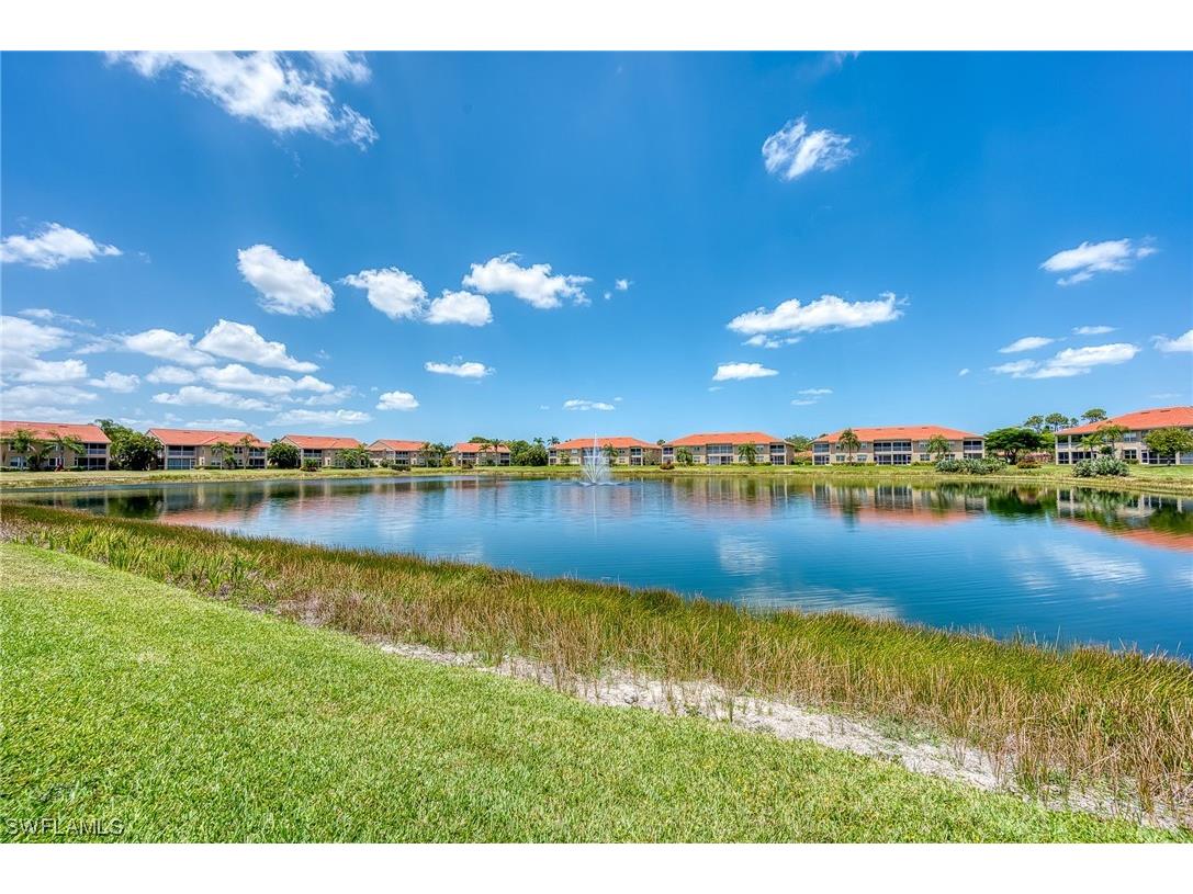 6260 Huntington Lakes Circle #102 Naples FL 34119 223037210 image1