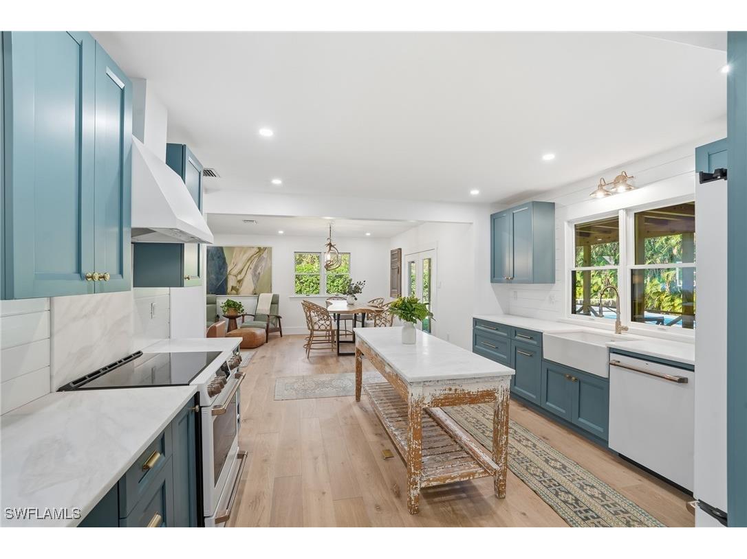 6260 Waxmyrtle Way Naples FL 34109 225080627 image11