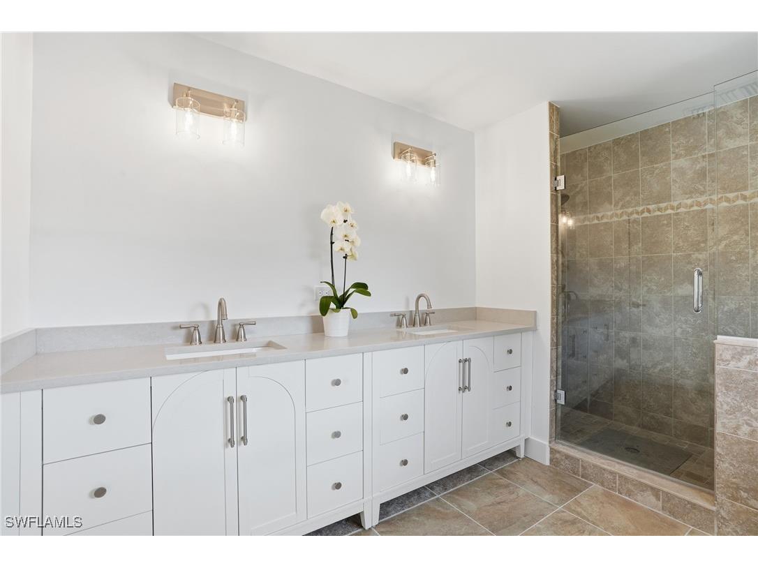 6260 Waxmyrtle Way Naples FL 34109 225080627 image24