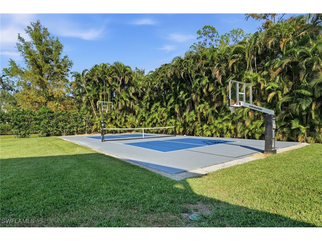 6260 Waxmyrtle Way Naples FL 34109 225080627 image3