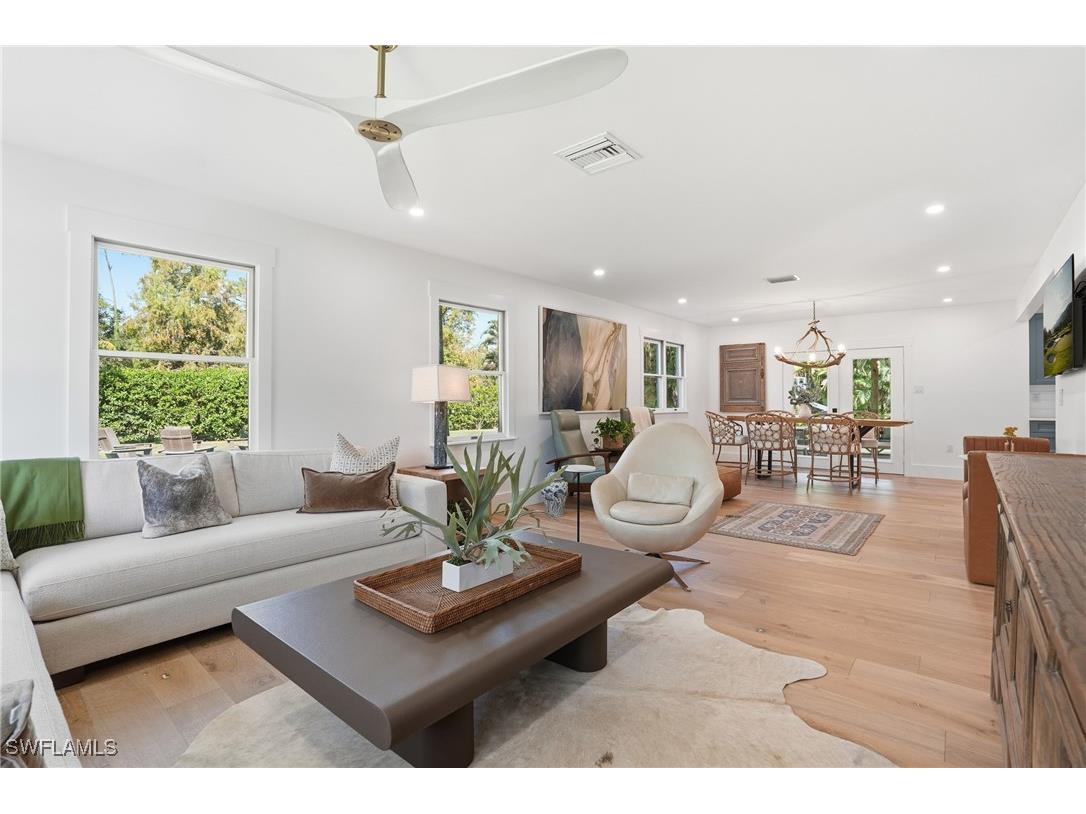 6260 Waxmyrtle Way Naples FL 34109 225080627 image4