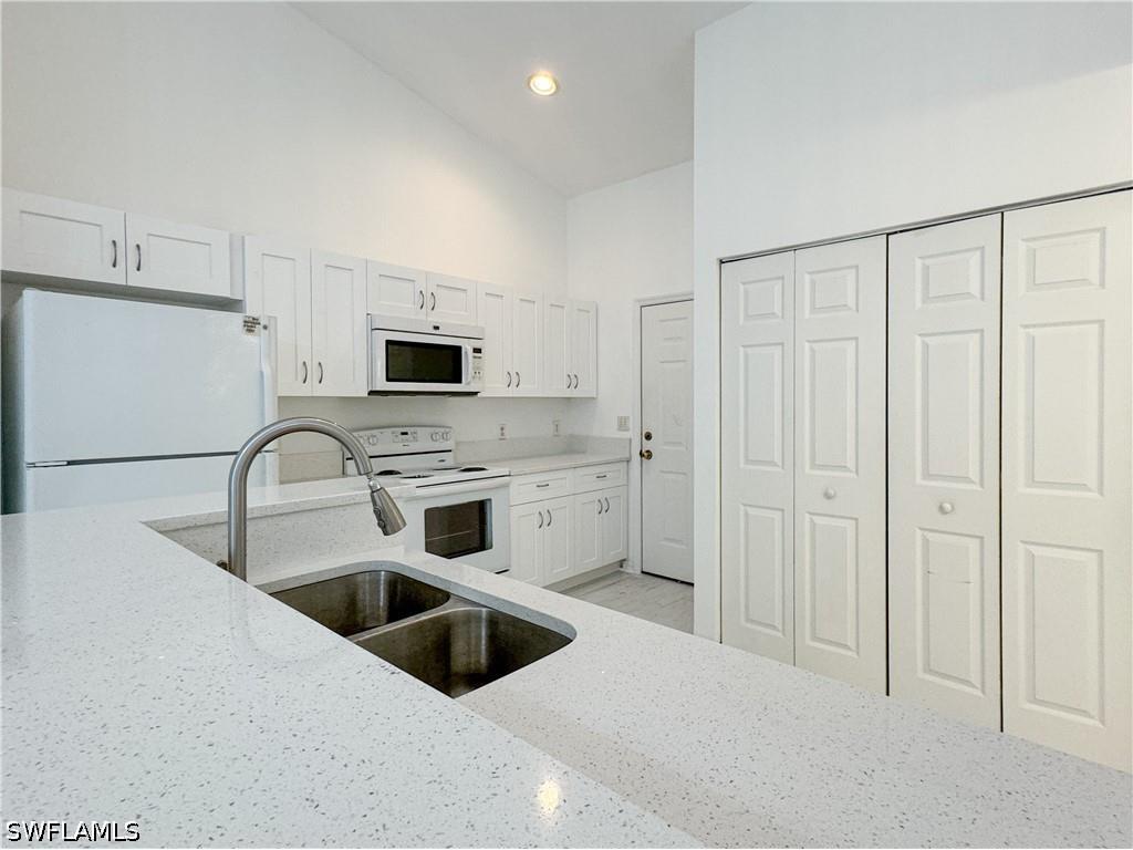 6265 Vista Garden Way #B Naples FL 34112 226019660 image1