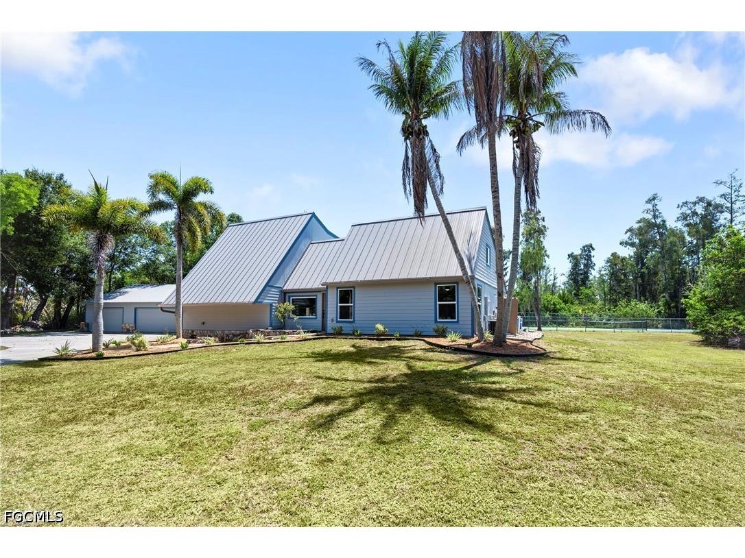 6268 Foxfire Lane Fort Myers FL 33912 2026019361 image18
