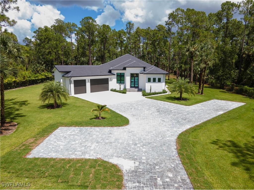 627 14th Avenue NE Naples FL 34120 224046807 image1