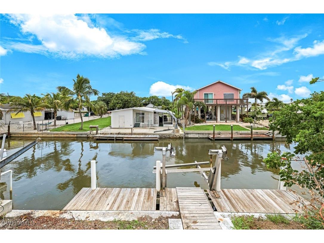 627 Palm Avenue Goodland FL 34140 225063980 image25