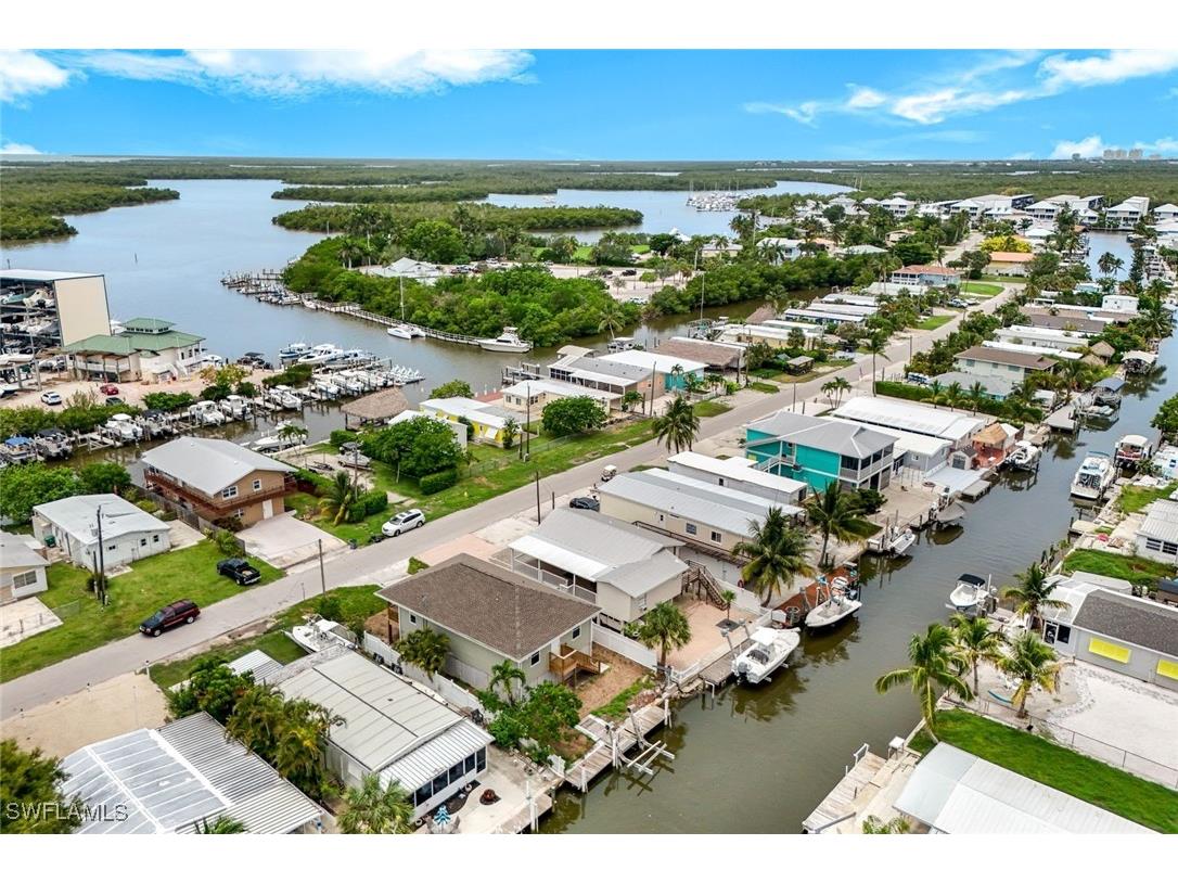 627 Palm Avenue Goodland FL 34140 225063980 image26