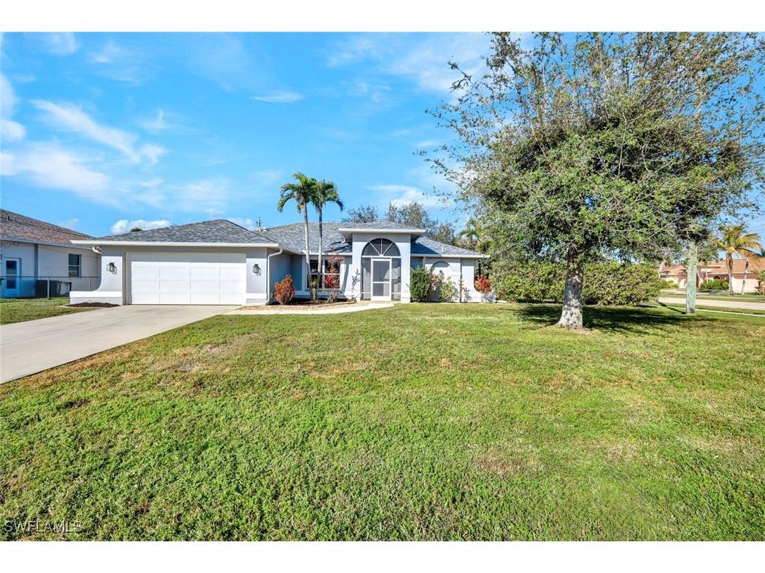 627 SE 18th Terrace Cape Coral FL 33990 224105282 image1