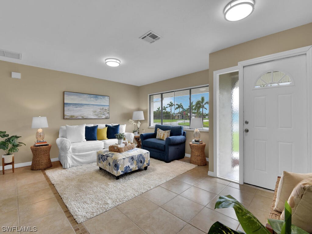 627 SE 30th Street Cape Coral FL 33904 223060020 image1