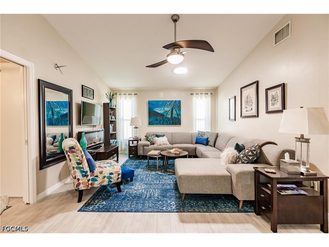 627 SE 34th Street Cape Coral FL 33904 2026019588 image17