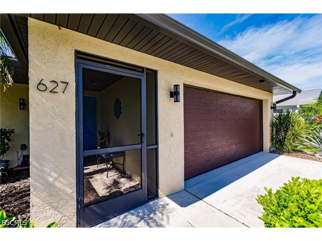 627 SE 34th Street Cape Coral FL 33904 2026019588 image4