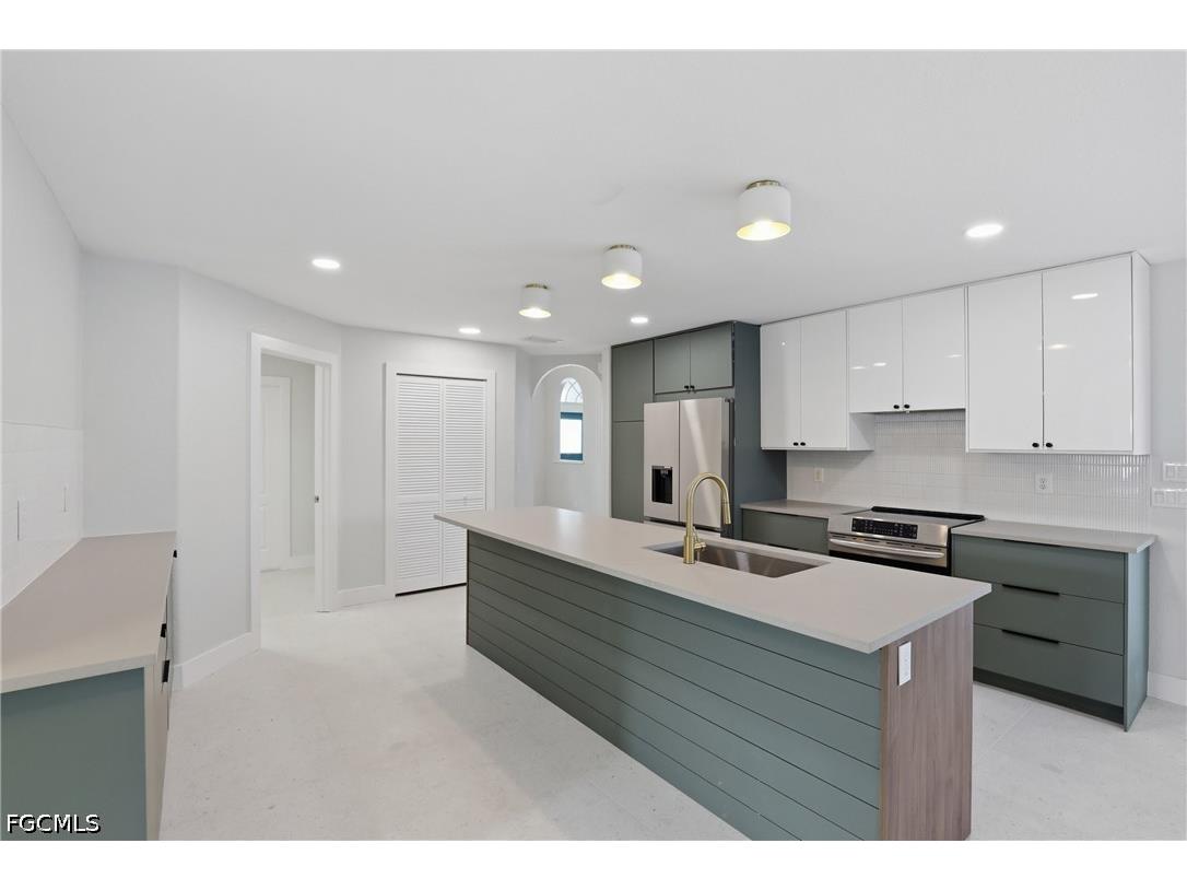 627 SW 56th Street Cape Coral FL 33914 2026014516 image10