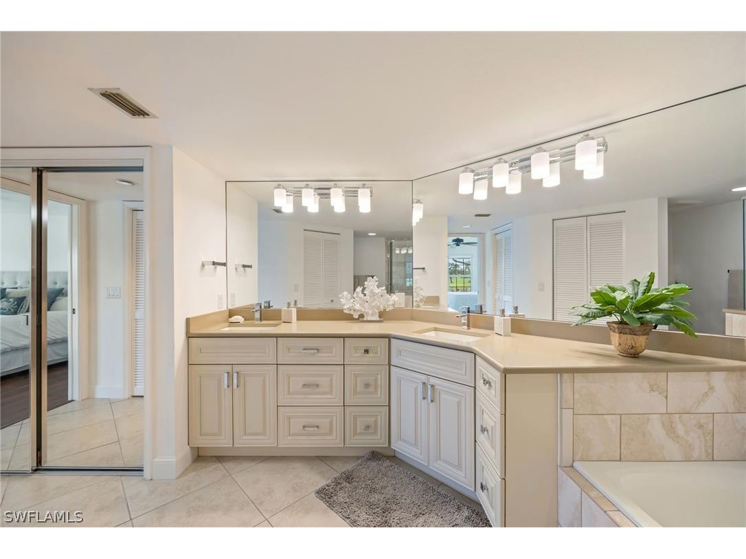 6270 Bellerive Avenue #3 Naples FL 34119 226005983 image20