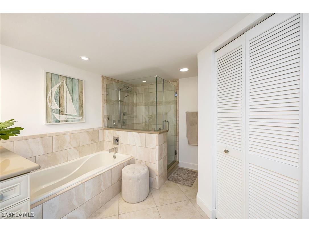 6270 Bellerive Avenue #3 Naples FL 34119 226005983 image21