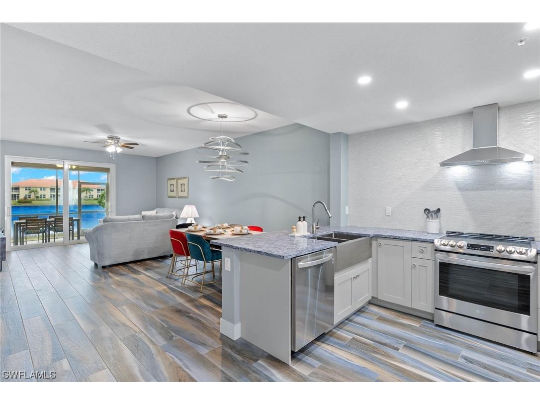 6270 Huntington Lakes Circle #101 Naples FL 34119 224010077 image1