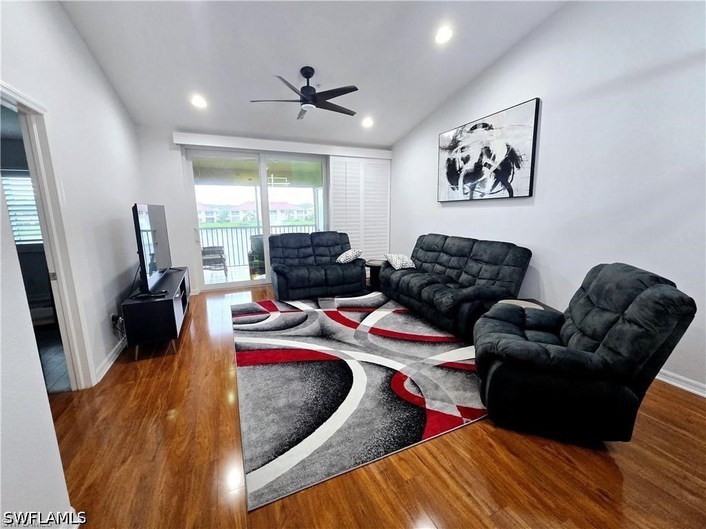 6270 Huntington Lakes Circle #201 Naples FL 34119 226012945 image4