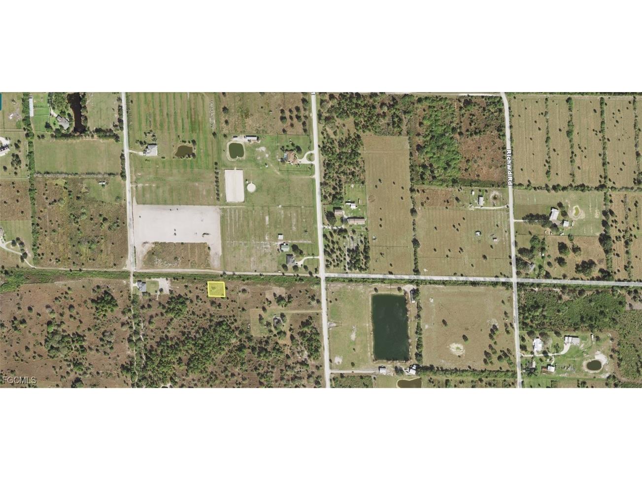 6270 Russell Street Punta Gorda FL 33982 2025020163 image1