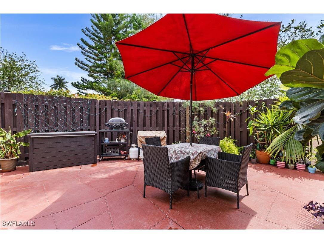 6272 Westshore Drive #2 Fort Myers FL 33907 225037158 image1