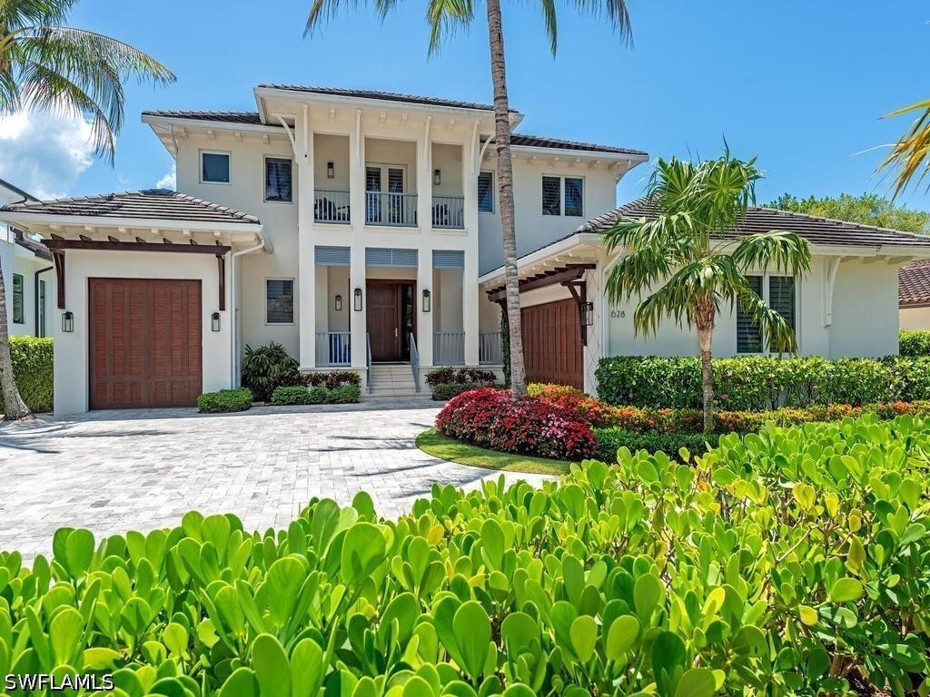 628 21st Avenue S Naples FL 34102 226017409 image1