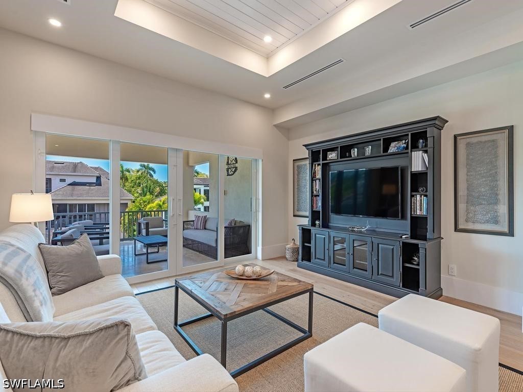 628 21st Avenue S Naples FL 34102 226017409 image19
