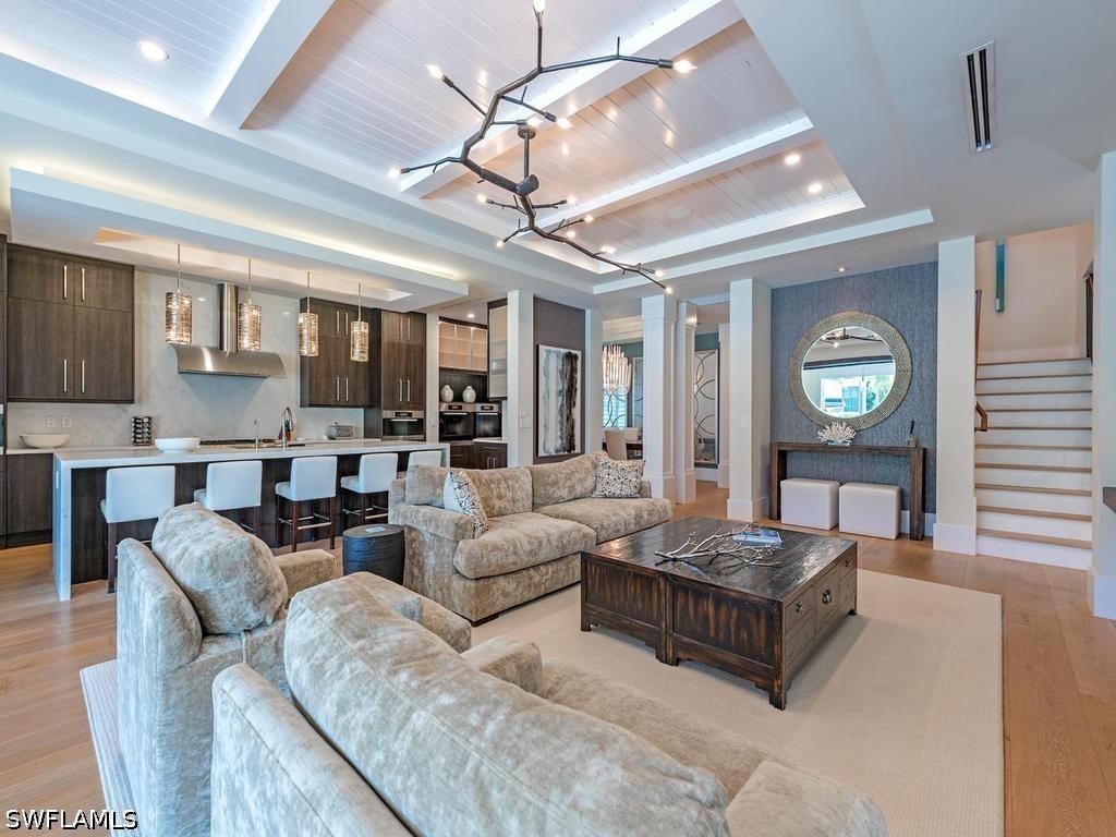 628 21st Avenue S Naples FL 34102 226017409 image4