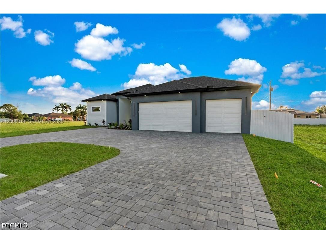 628 Chiquita Boulevard N Cape Coral FL 33993 2026023115 image2