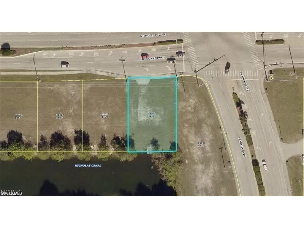 628 Nicholas Parkway E Cape Coral FL 33990 2025012690 image3