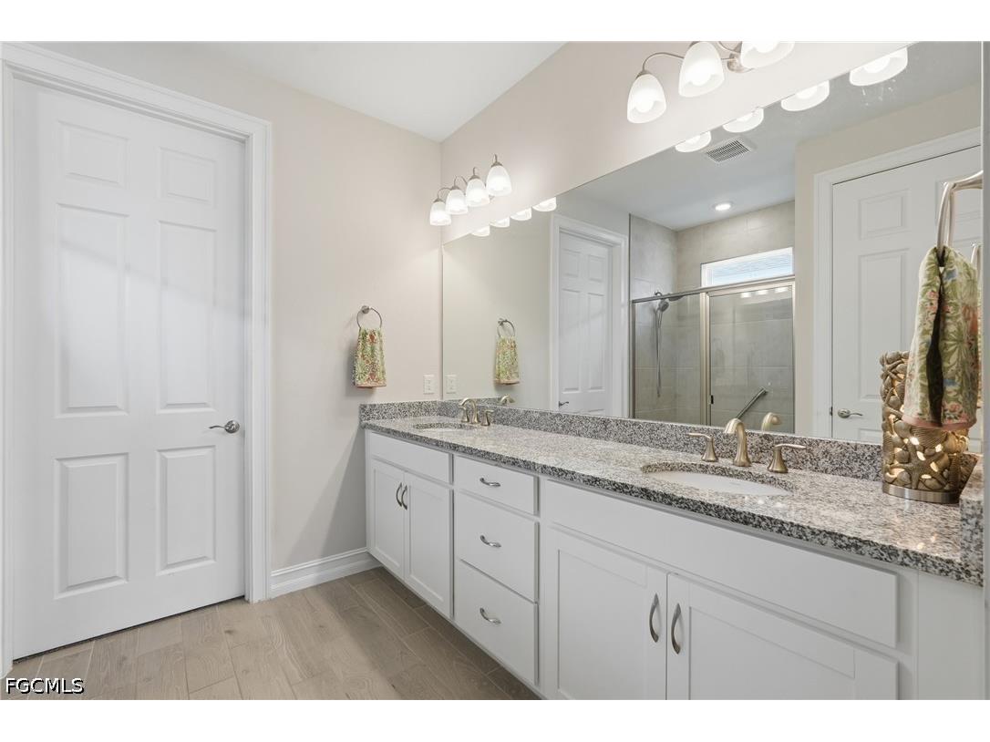 628 Parkshore Lake Avenue Cape Coral FL 33993 2026024920 image21