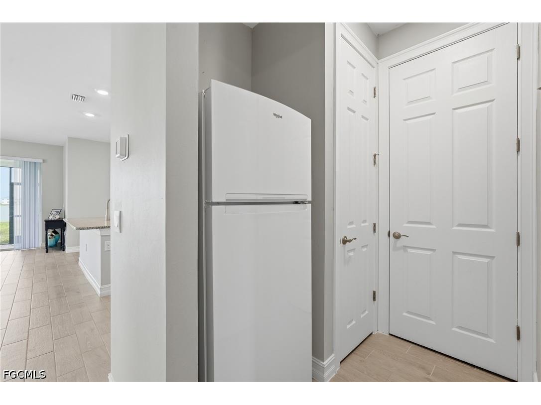 628 Parkshore Lake Avenue Cape Coral FL 33993 2026024920 image28