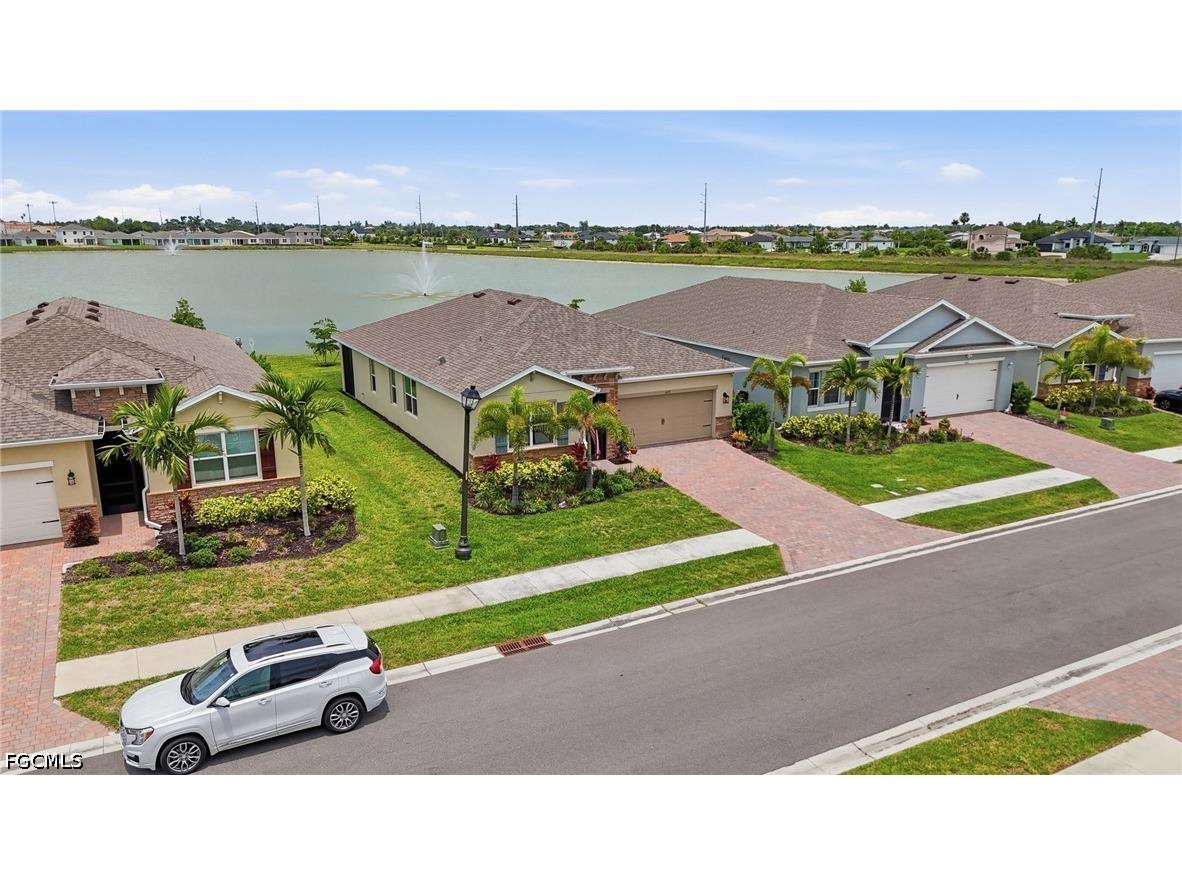 628 Parkshore Lake Avenue Cape Coral FL 33993 2026024920 image34