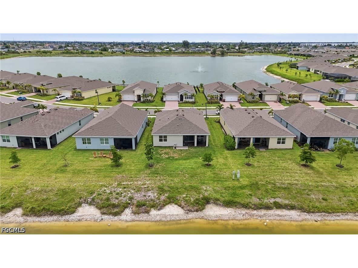 628 Parkshore Lake Avenue Cape Coral FL 33993 2026024920 image39