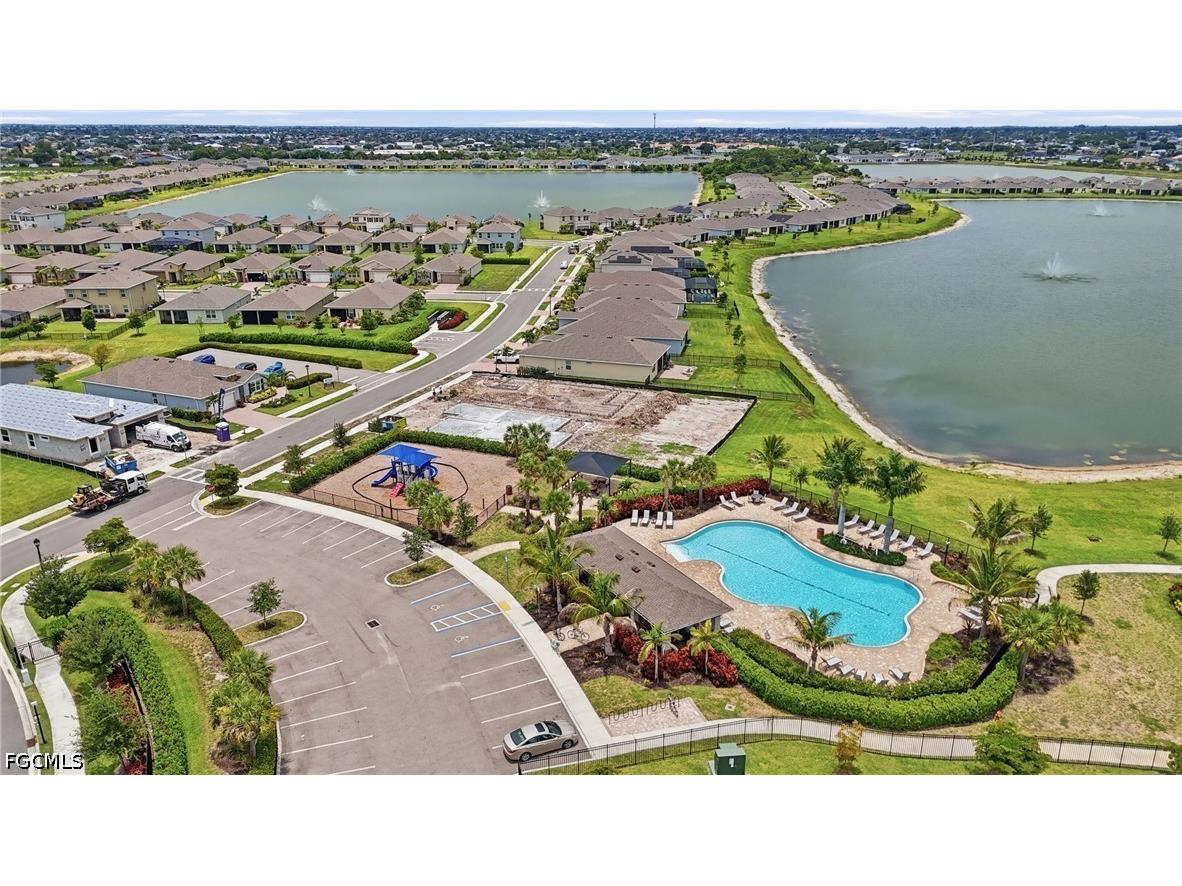 628 Parkshore Lake Avenue Cape Coral FL 33993 2026024920 image48