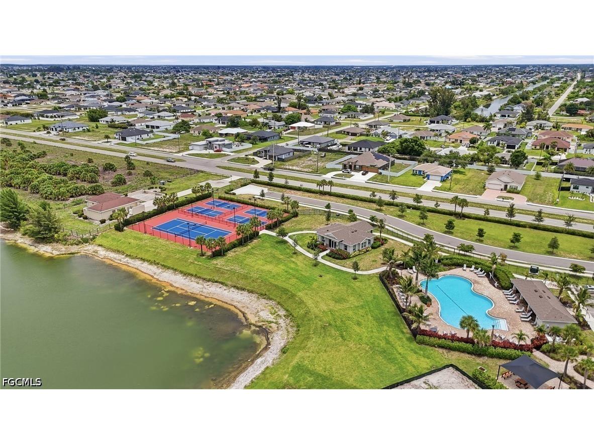 628 Parkshore Lake Avenue Cape Coral FL 33993 2026024920 image49
