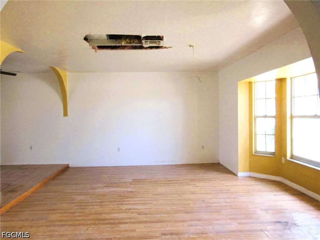 628 SE 19th Lane Cape Coral FL 33990 2026027468 image2