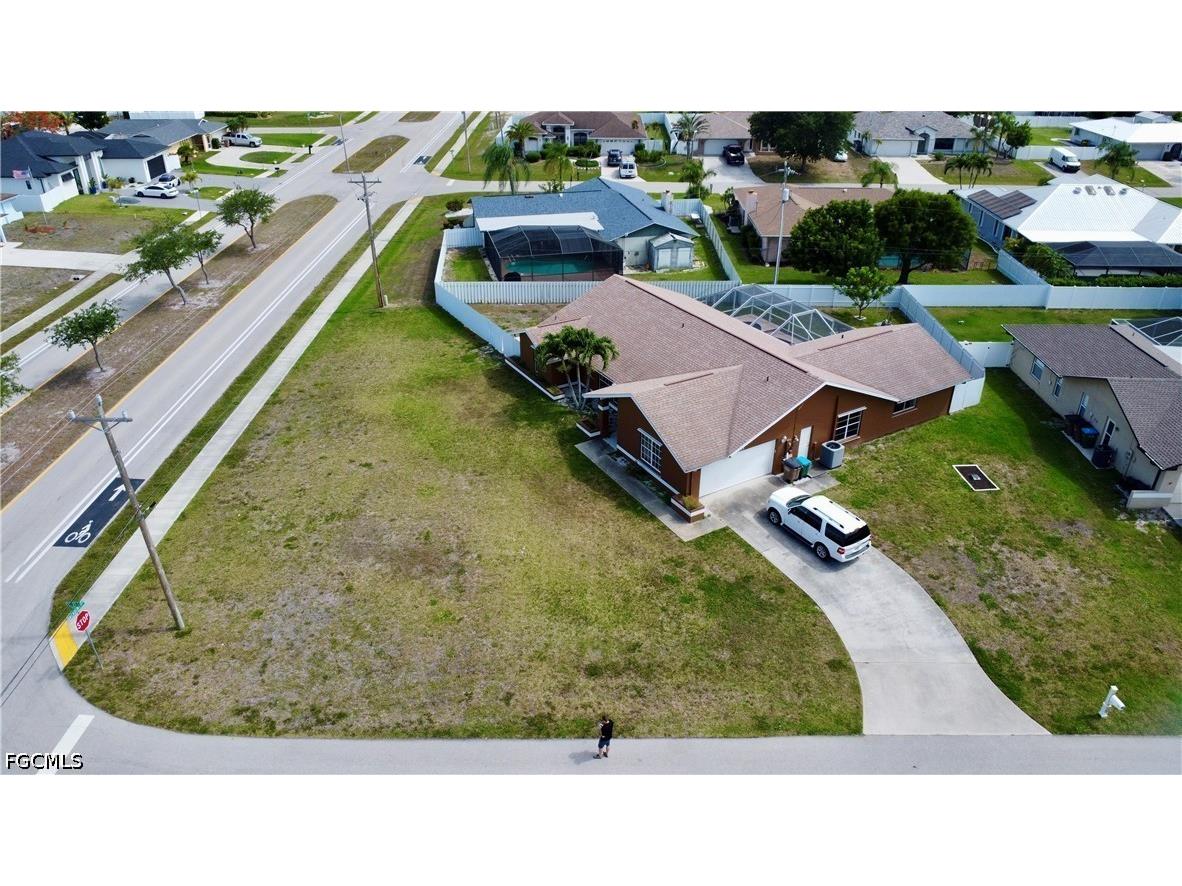 628 SE 21st Lane Cape Coral FL 33990 2026021521 image39