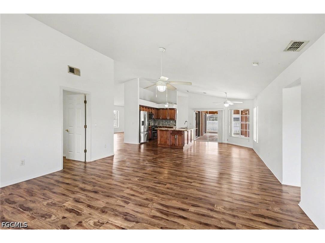 628 SE 21st Lane Cape Coral FL 33990 2026021521 image8