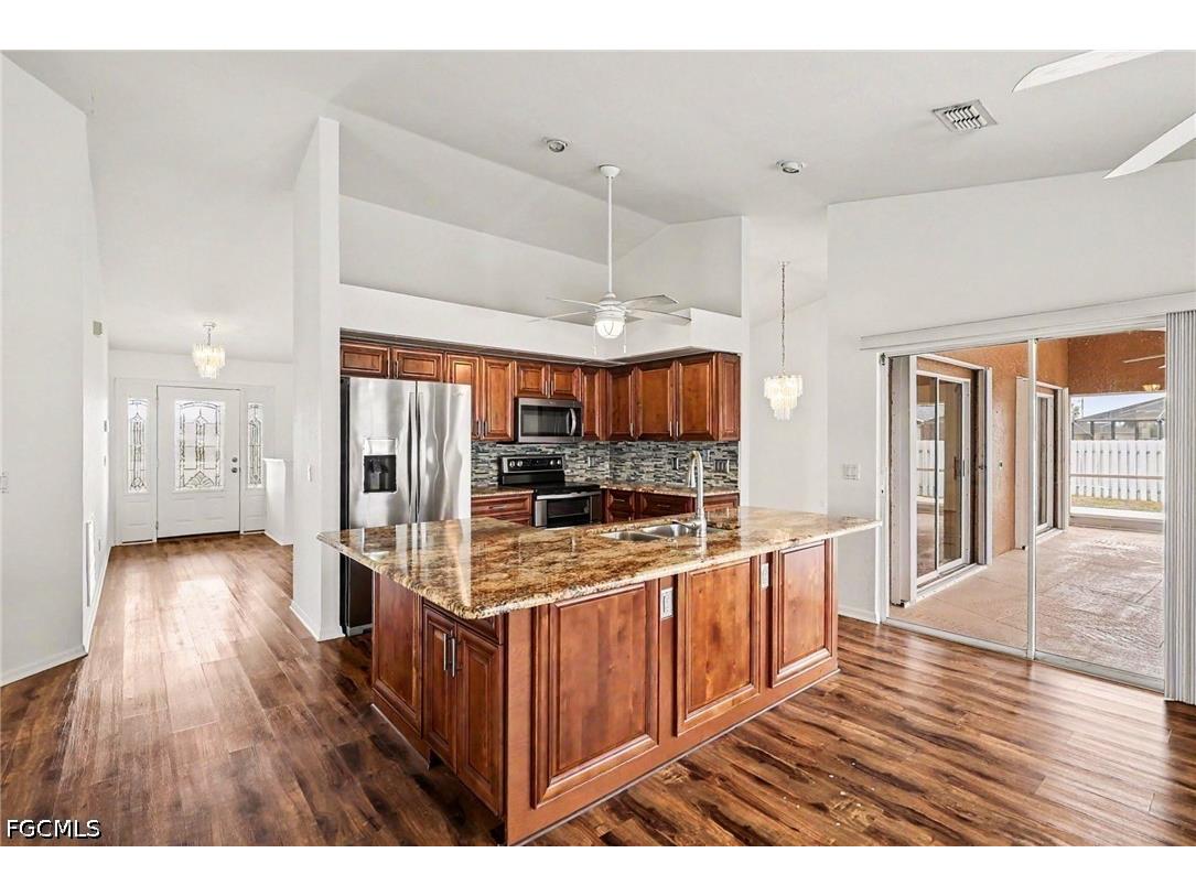 628 SE 21st Lane Cape Coral FL 33990 2026021521 image9