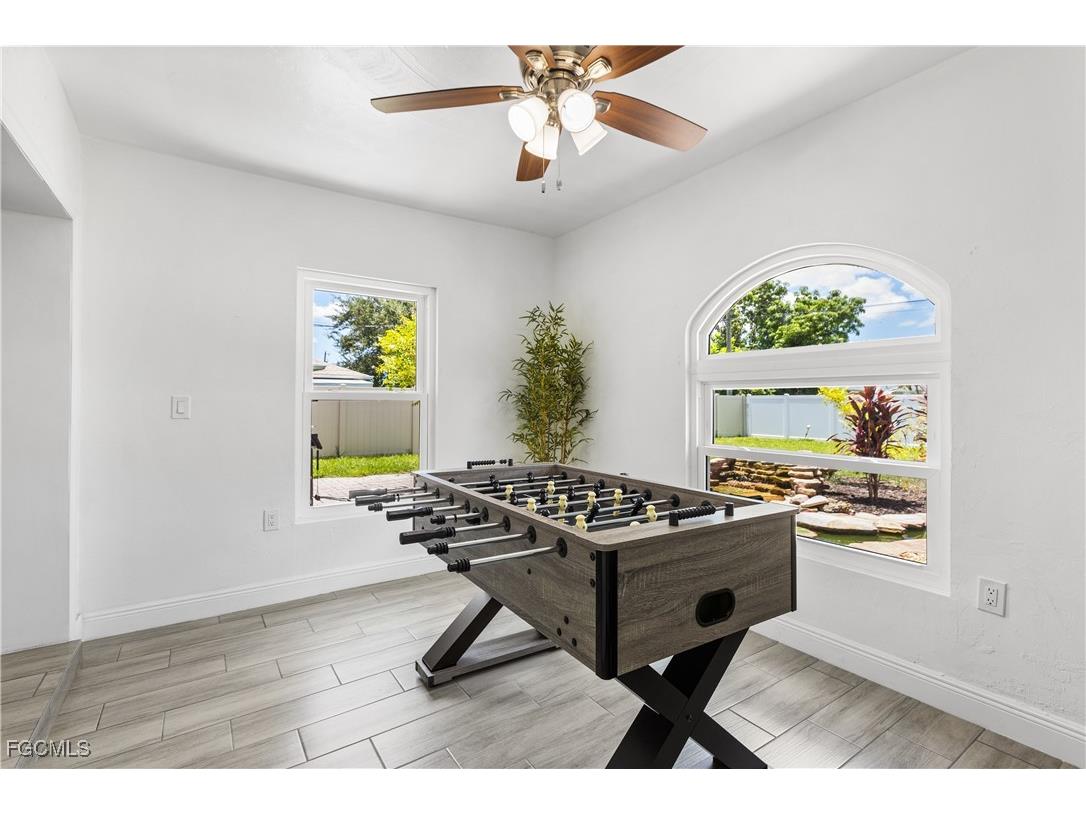 628 SE 9th Place Cape Coral FL 33990 2025018138 image20