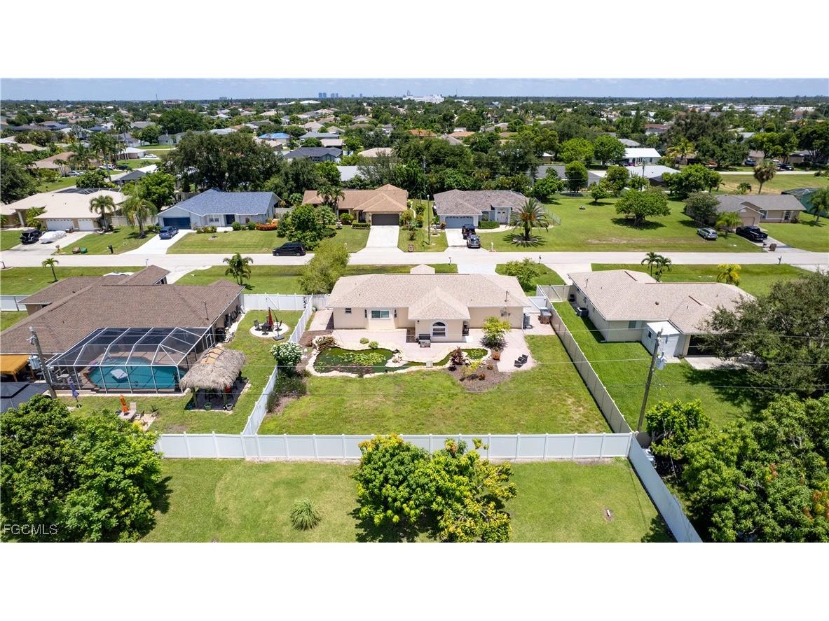 628 SE 9th Place Cape Coral FL 33990 2025018138 image28