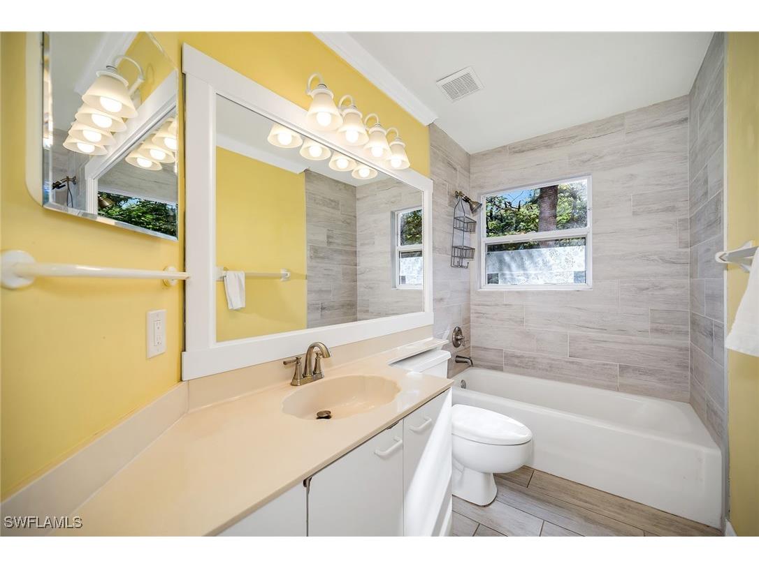 628 Woodshire Lane #G12 Naples FL 34105 225080757 image26