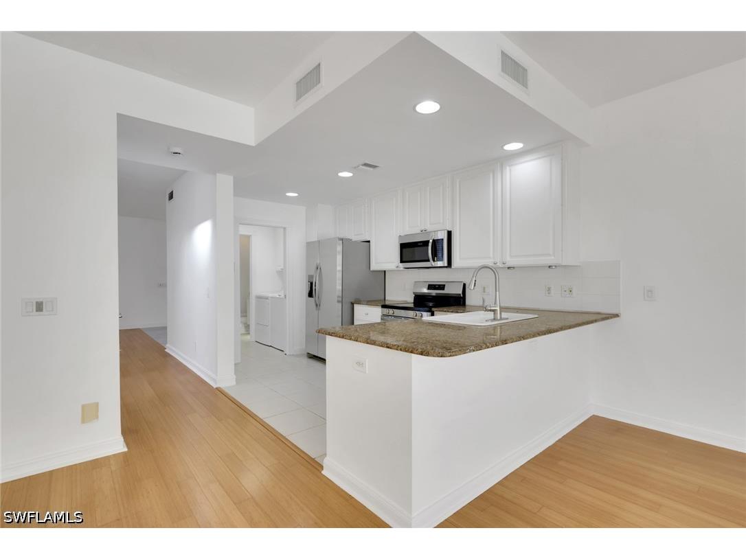 6284 Towncenter Circle Naples FL 34119 226019561 image1