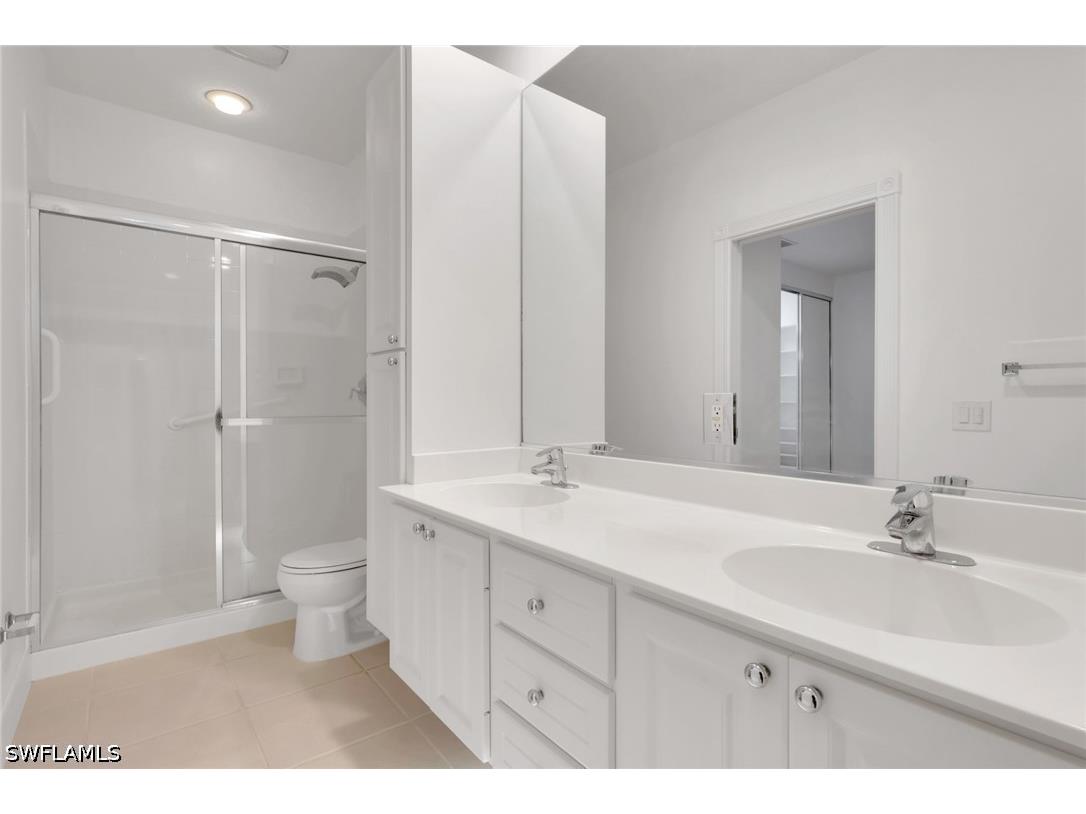 6284 Towncenter Circle Naples FL 34119 226019561 image14