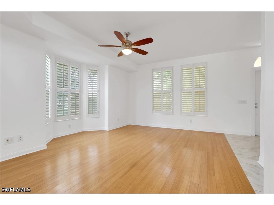 6284 Towncenter Circle Naples FL 34119 226019561 image5