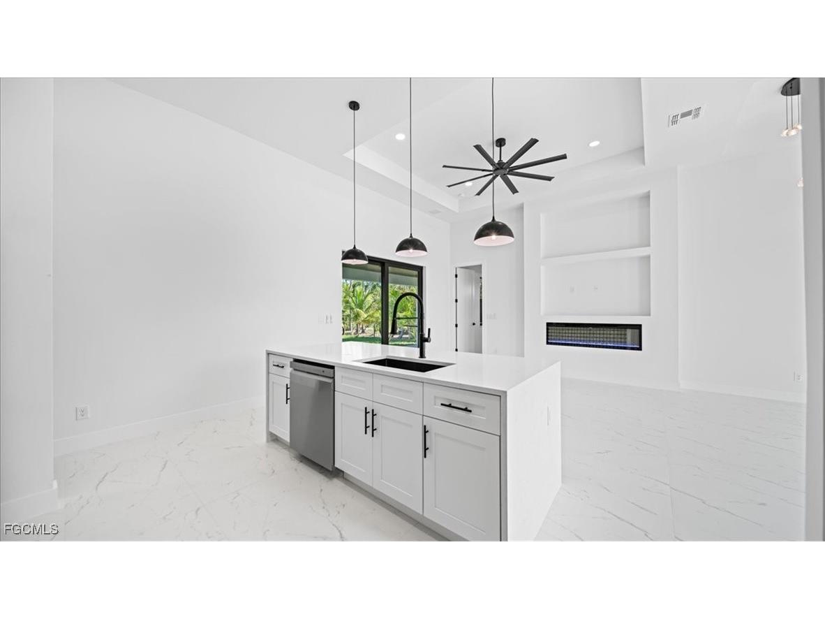 6286 Fuller Drive Bokeelia FL 33922 2025018934 image8