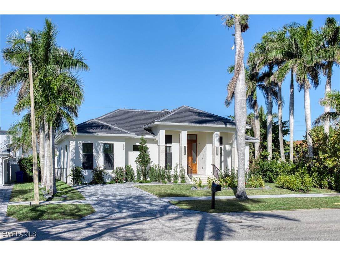 629 10th Street N Naples FL 34102 224100574 image1