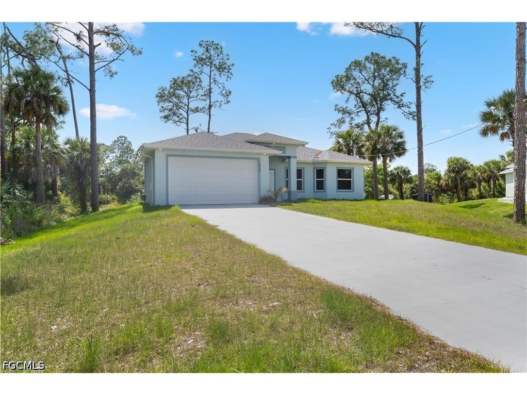 629 Loleta Court Lehigh Acres FL 33972 2026007156 image1
