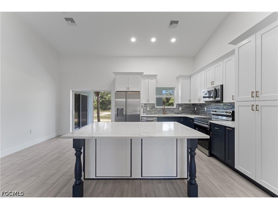 629 Loleta Court Lehigh Acres FL 33972 2026007156 image8