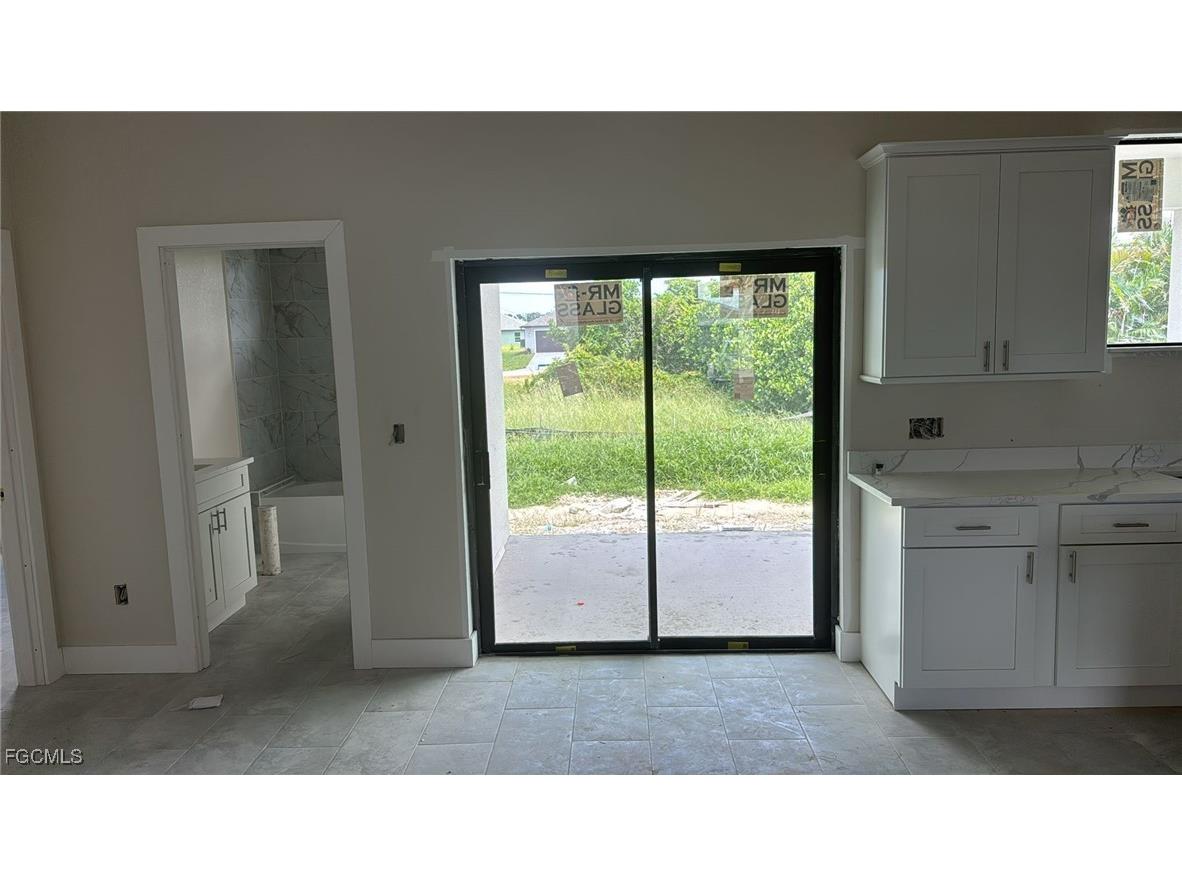 629 NW 28th Terrace Cape Coral FL 33993 2025000692 image2